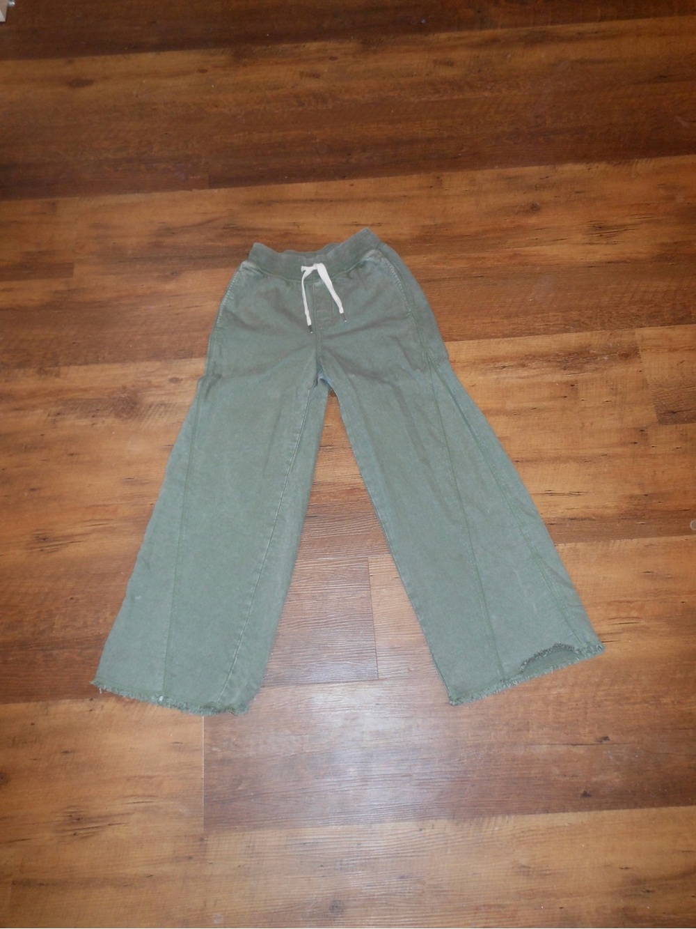 aerie Olive Wide-Leg Drawstring Pants